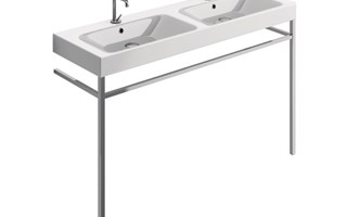 The Cento double washbasin: great comfort in a large bathroom