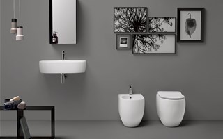 Flo washbasins: many models for a unique style