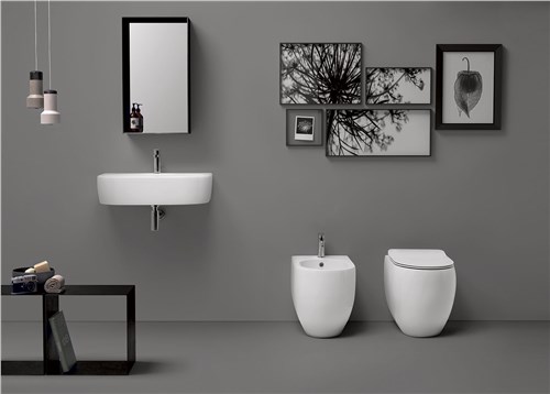 Flo washbasins: many models for a unique style