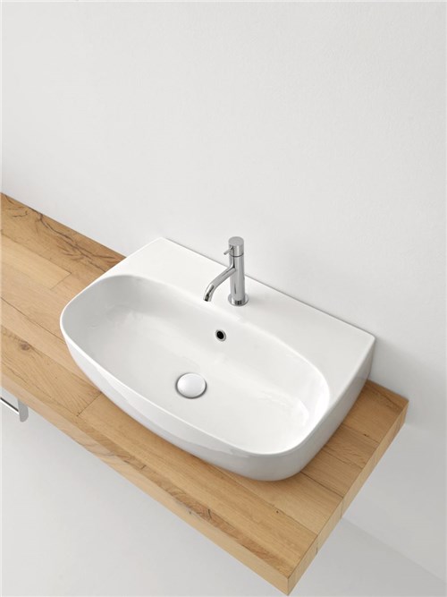 The NoLita washbasin for an attractive bathroom