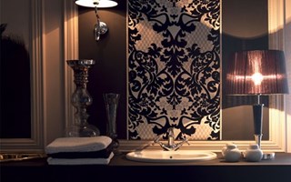 Retro: bathroom fixtures with an antique charm